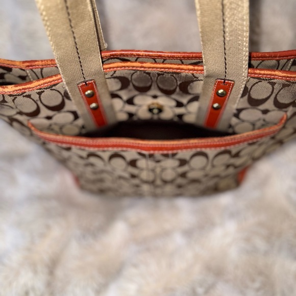 Coach Tan and Orange Signature Tote REHAB - Picture 4 of 12